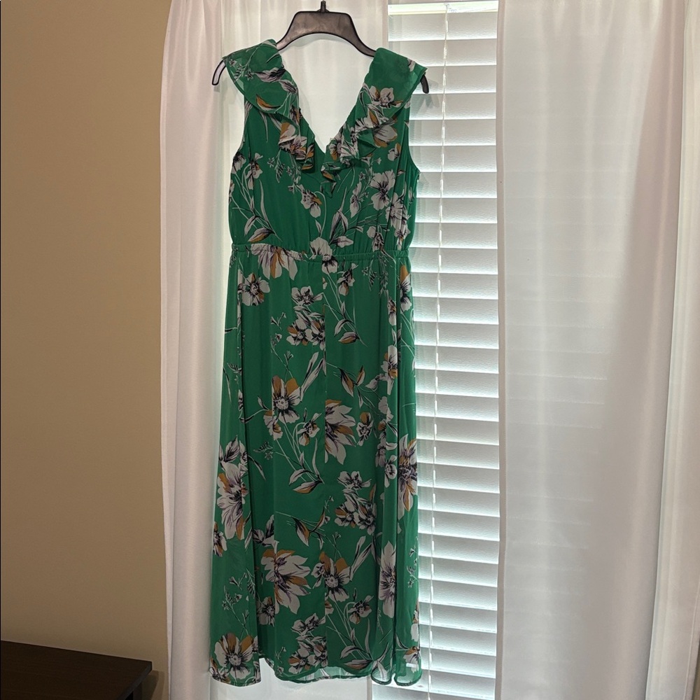 Maurices Green Floral Ruffle V-Neck Maxi Dress - Picture 4 of 6